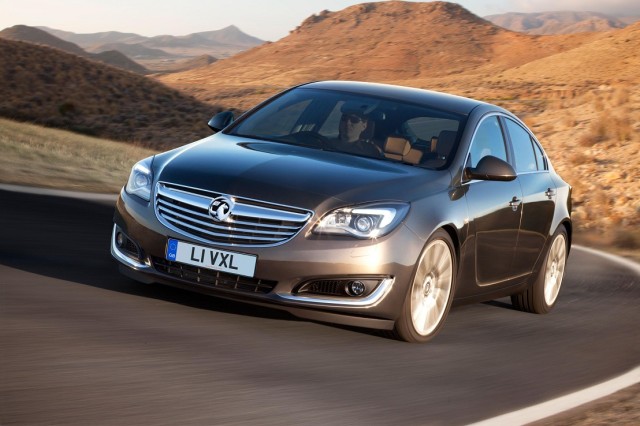 New Vauxhall Insignia 2013 (1).jpg